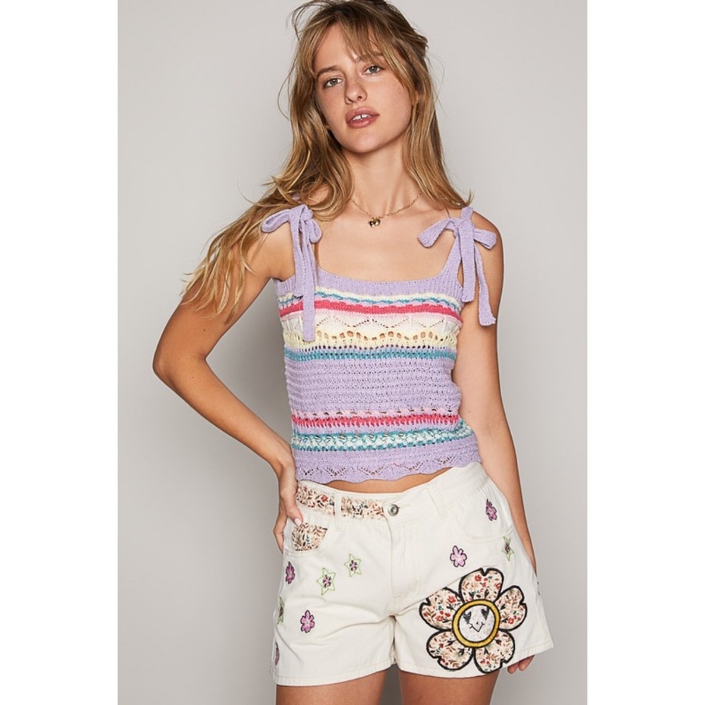 POL Creamy Beige Floral & Star Embroidered Mid Rise Denim Shorts - Picture 5 of 9